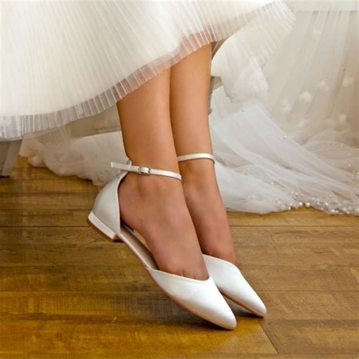 Dressy Flats: The Perfect Blend of Style and Comfort