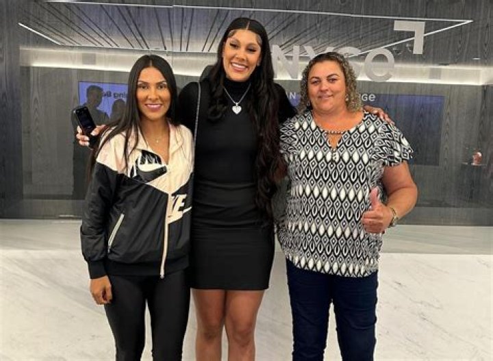 Kamilla Cardoso Height and Weight: All You Need to Know