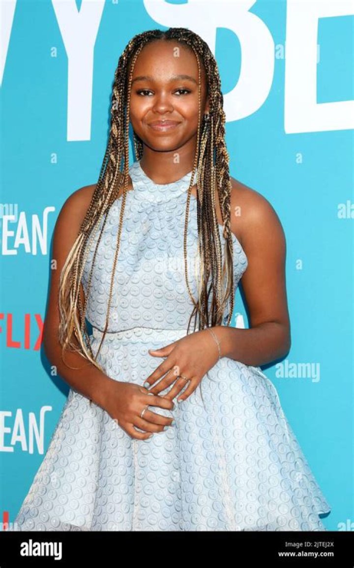 Lidya Jewett: Rising Star in the Entertainment Industry