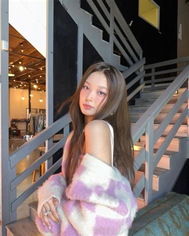 Lily Chee Net Worth: Exploring the Rising Star's Journey to Success