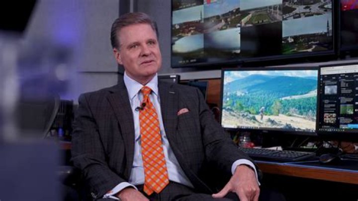 Pete Delkus Salary: Exploring the Earnings, Career, and Life of a Renowned Meteorologist