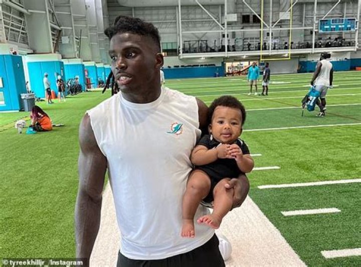 Tyreek Hill Baby Mamas: A Deep Dive into His Family Life